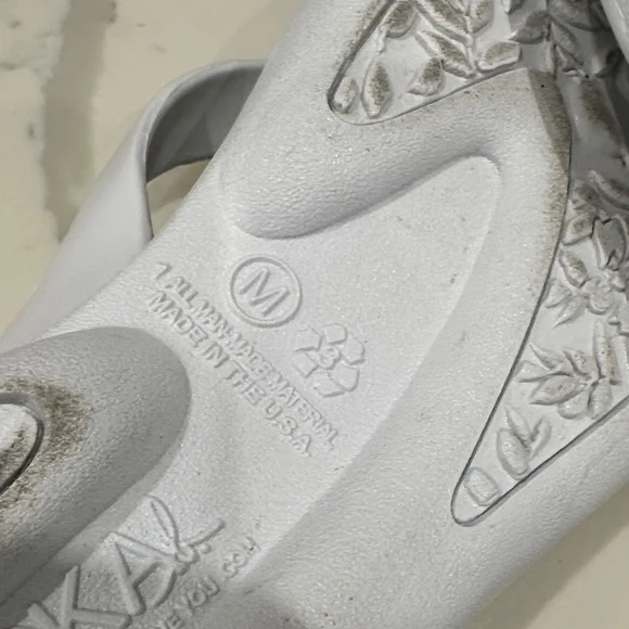 OKA b. White Sandals with Turtle Embellishments - Picture 12 of 12